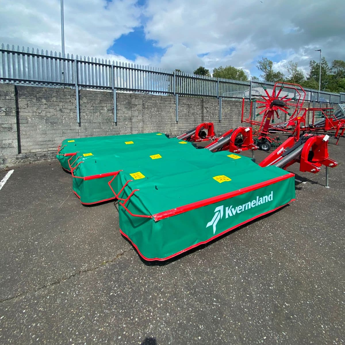 Kverneland Mowers