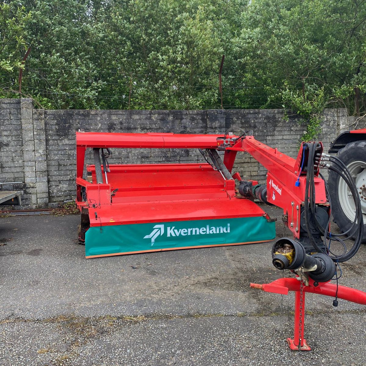 2017 Kverneland 4332LT Mower Conditioner - Image 2